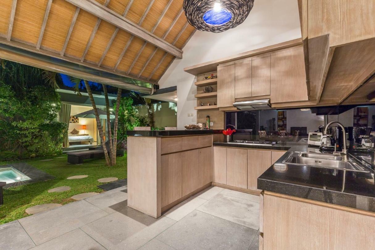 Villa Nuri Merah 1 Керобокан Екстер'єр фото