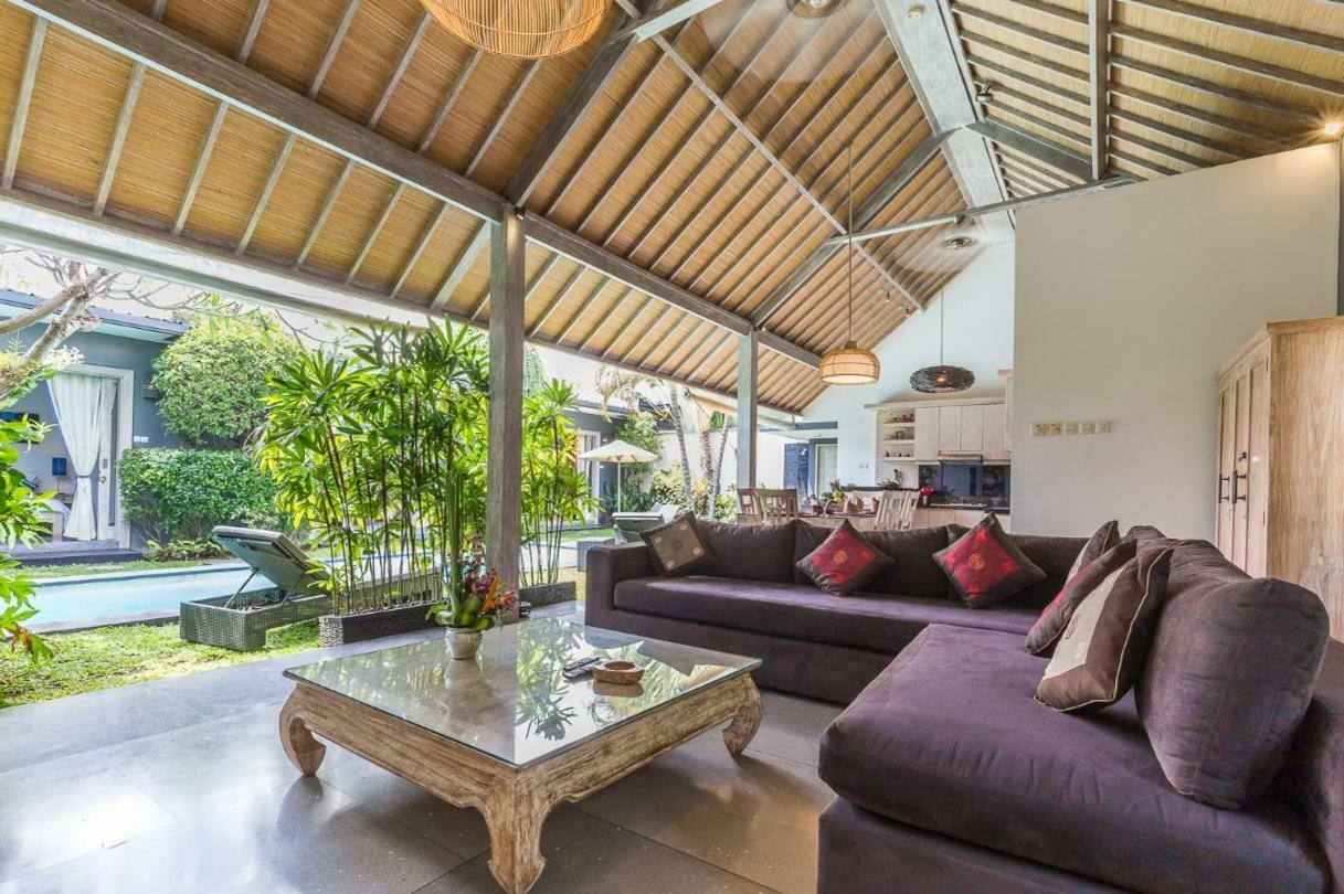 Villa Nuri Merah 1 Керобокан Екстер'єр фото